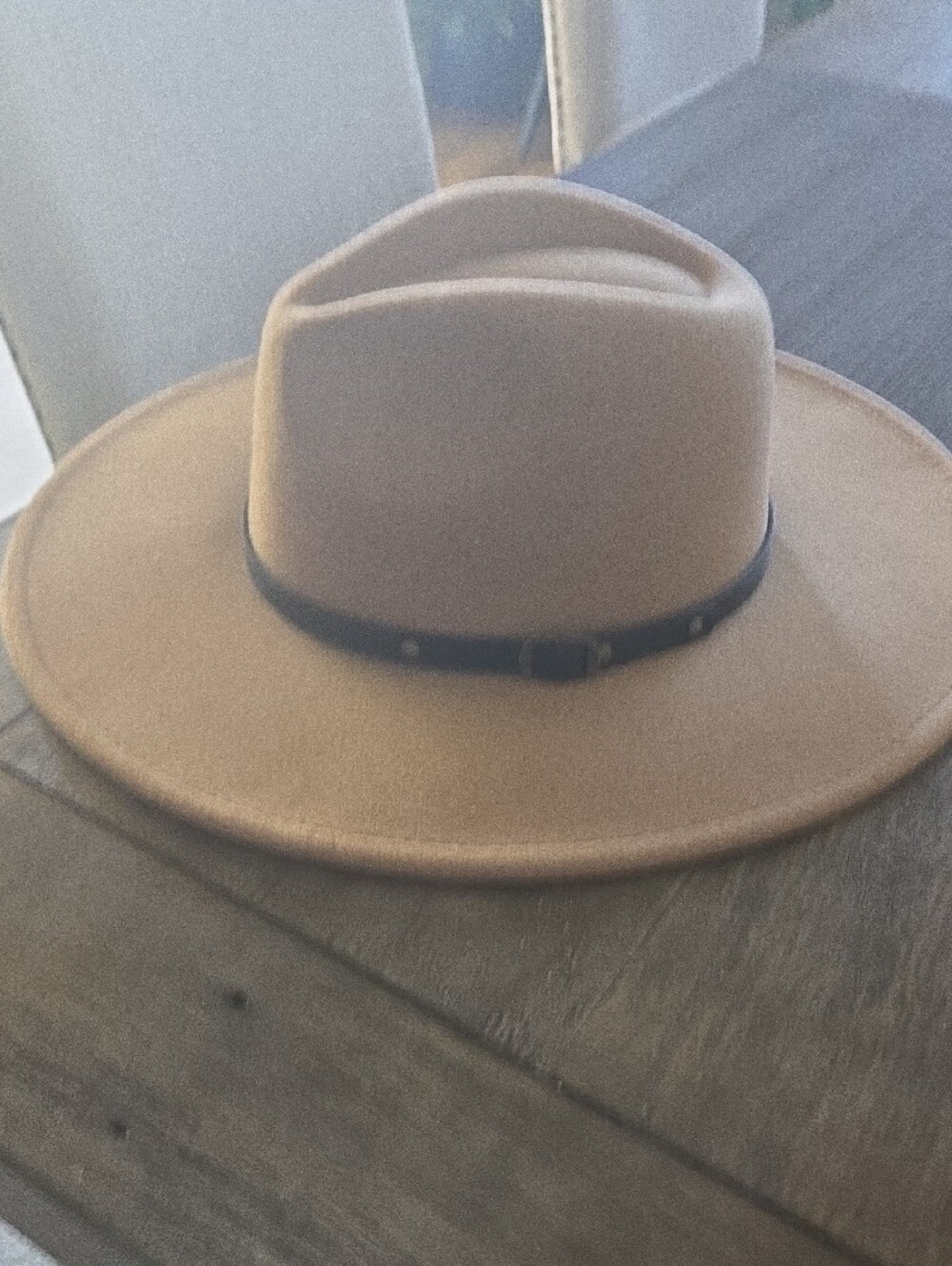 Old Navy Tan Wide-Brim Felt Fedora with Black Band - Picture 2 of 3